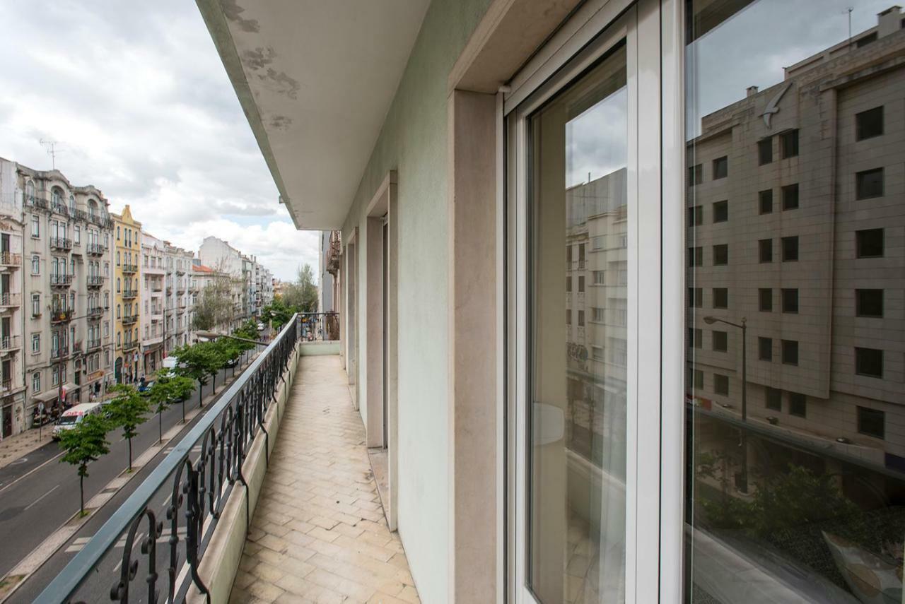 Almirante 3-Four Bedrooms Лиссабон Экстерьер фото